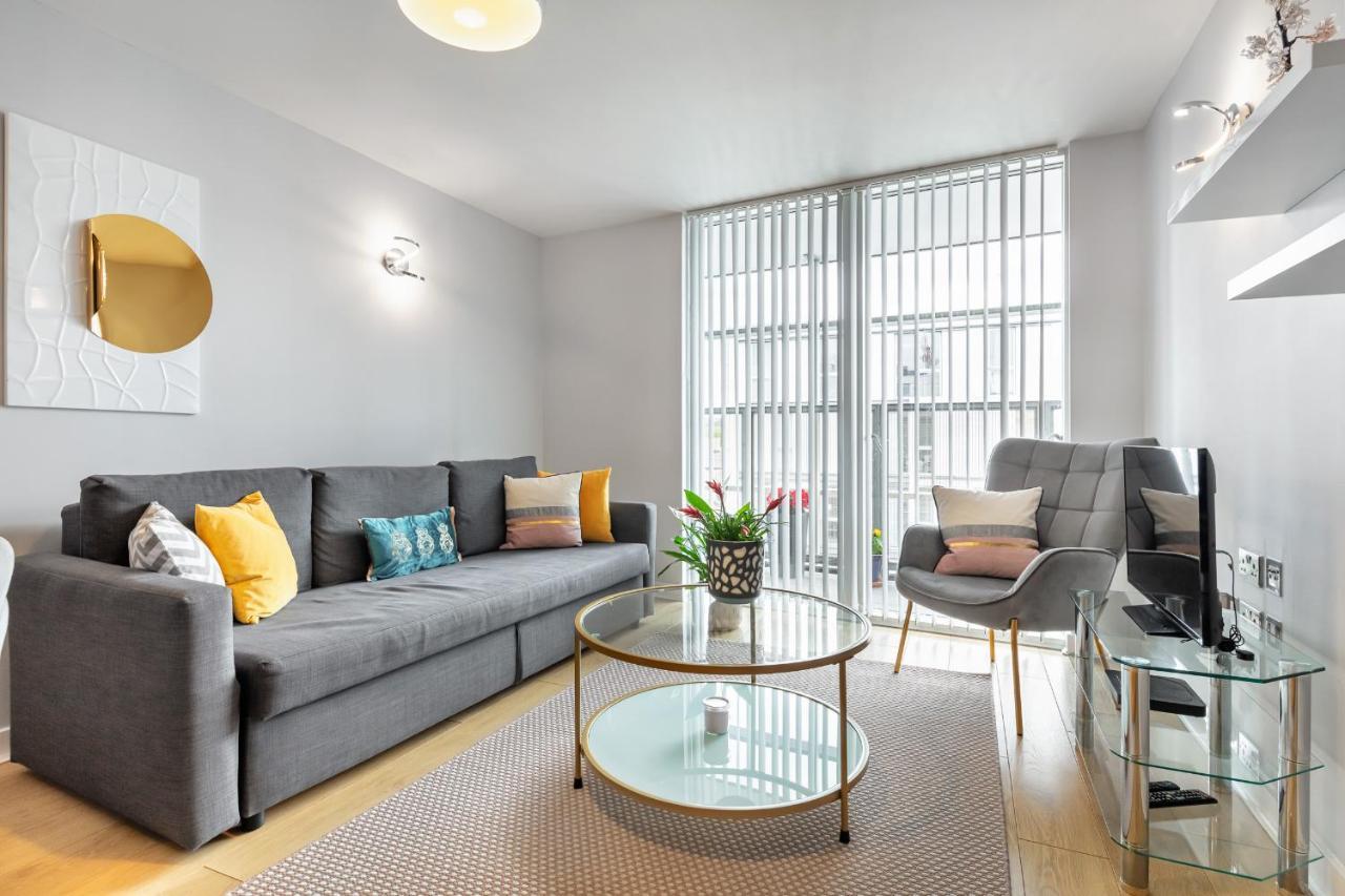 Stunning With Underground Parking! Appartement